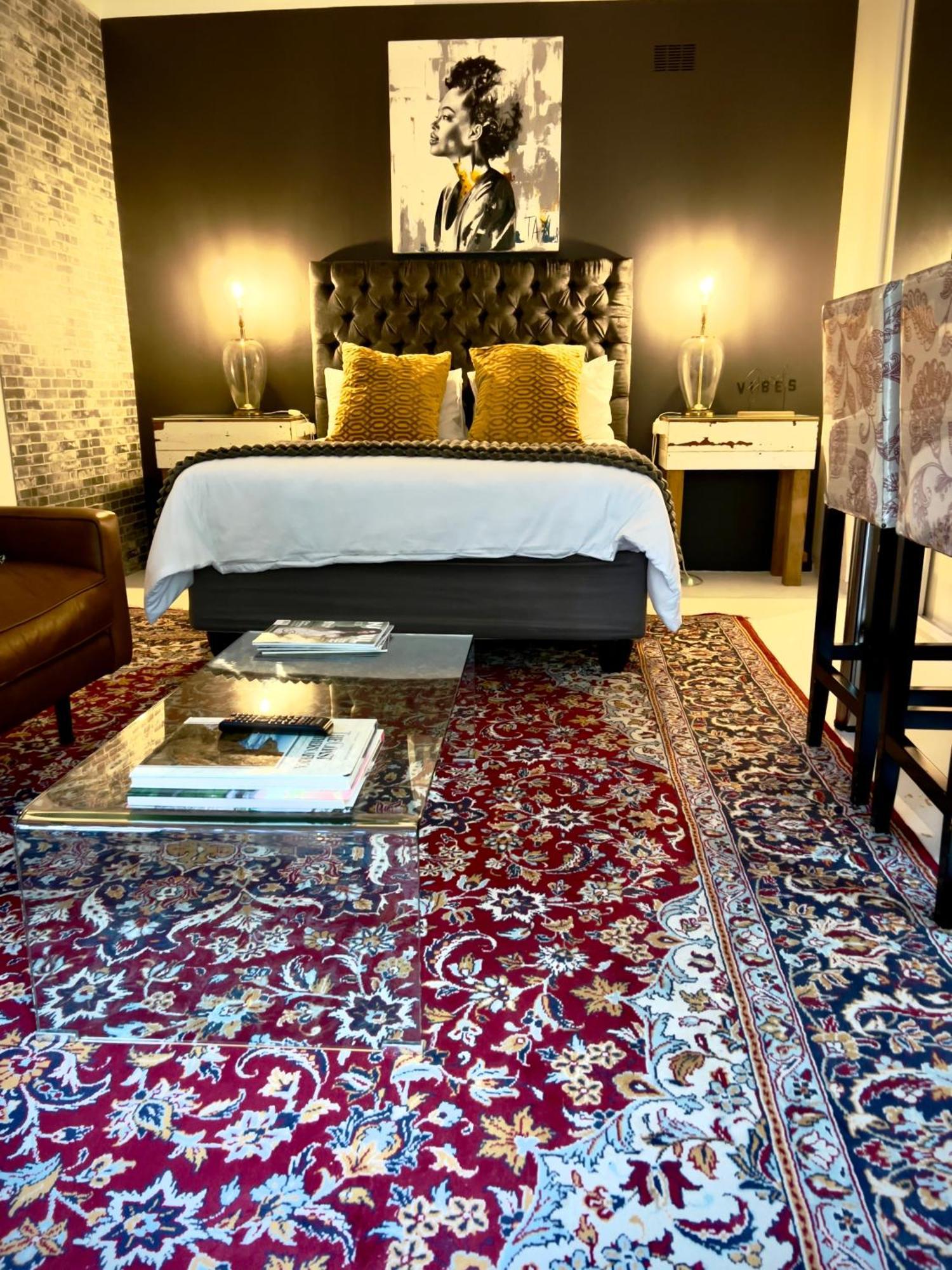 Art-Inspired Bedroom Close To Cbd Mossel Bay Exterior foto